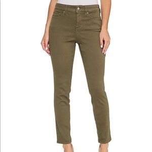 NYDJ Ami Skinny Legging - NWT - Fatigue color